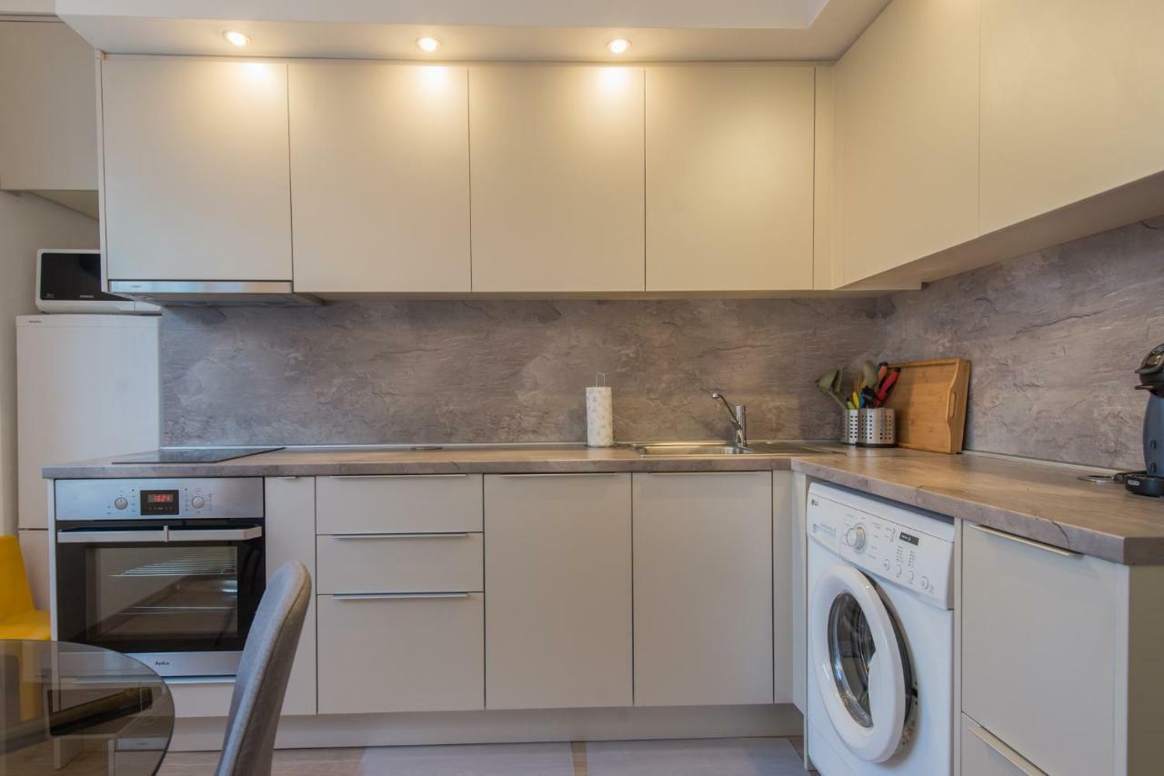Chic And Spacious Apartment In Central Sofia - Patriarh Evtimiy By Flat Mаnager Exteriör bild